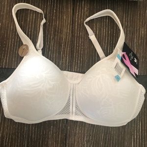 34C NWT Wacoal white bra